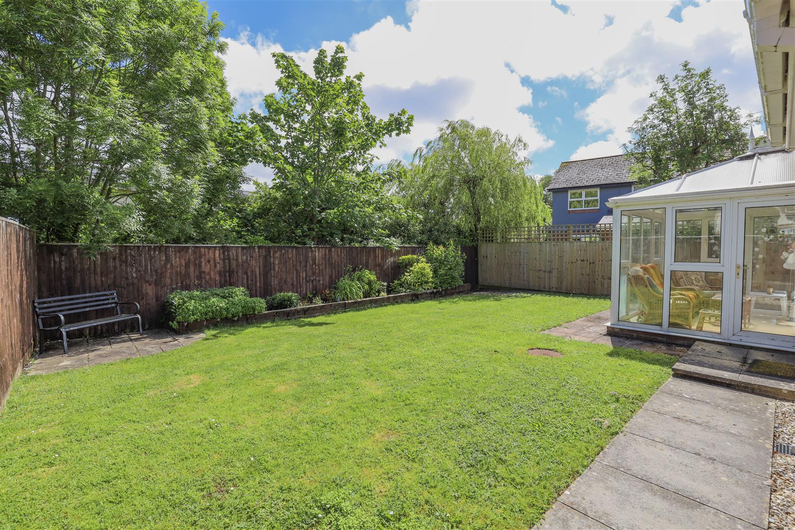 24 Middlegate Court, Cowbridge, Vale Of Glamorgan, CF71 7EF